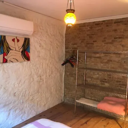 Apartment Ozzy Homes