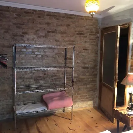 Apartment Ozzy Homes *